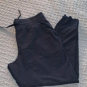 Worn once comphy joggers